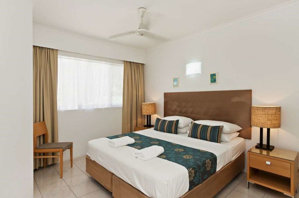 Agincourt Beachfront Apartments Clifton Beach Esterno foto